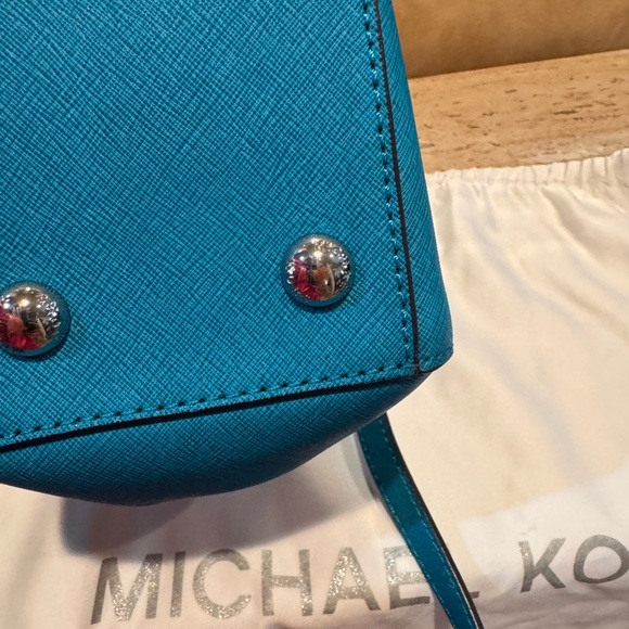 Michael Kors Cynthia Turquoise Shoulder Bag - Picture 7 of 7
